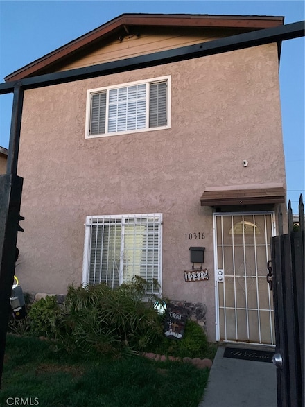 10316 S San Pedro St, Los Angeles, CA 90003