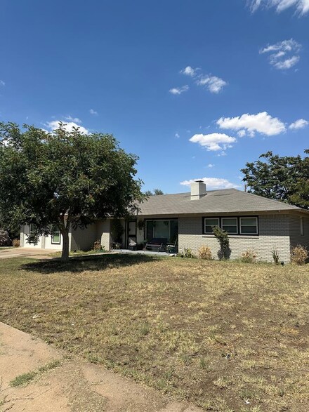 1008 Ainslee St, Midland, TX 79701