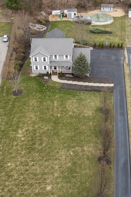 11 Ronnie Dr, Webster, MA 01570
