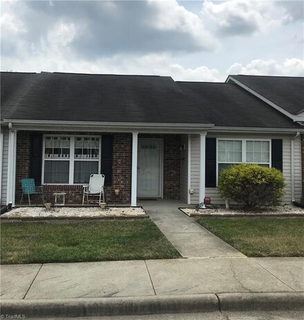 306 Oakmont Cir, High Point, NC 27263