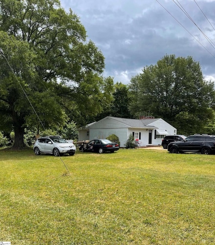 614 Tribal Rd, Blacksburg, SC 29702