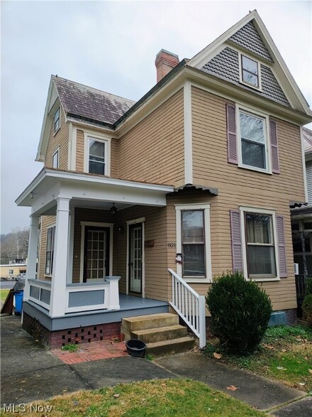 821 2nd St, Marietta, OH 45750