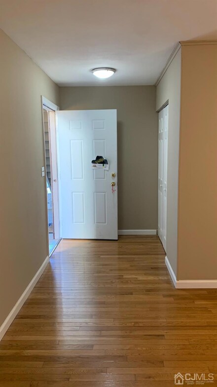 20 Delar Pkwy Unit 613, Franklin Park, NJ 08823