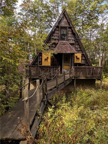 907 Laurel Summit Rd, Boswell, PA 15531