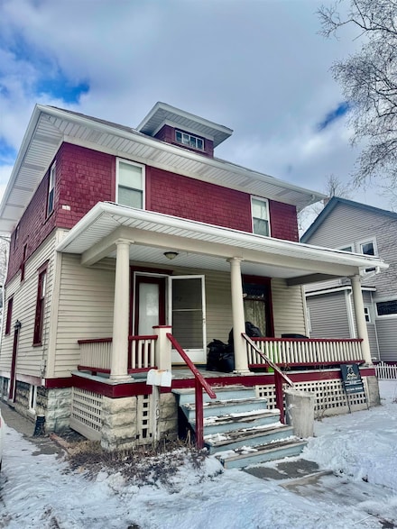 707 Glenwood Ave, Port Huron, MI 48060