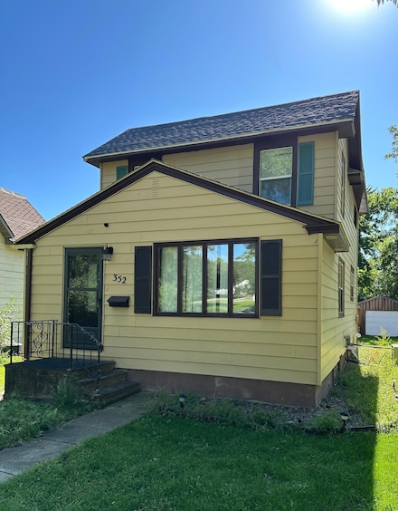 352 3rd St, Tracy, MN 56175