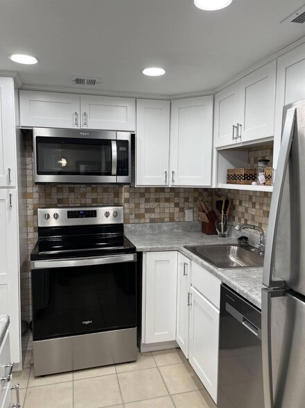 3150 N Palm Aire Dr Unit 108, Pompano Beach, FL 33069