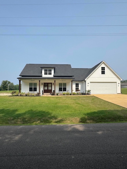 218 Robert Lee Dr, Booneville, MS 38829