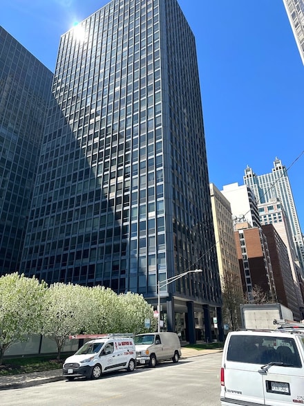 910 N Lake Shore Dr Unit 2220, Chicago, IL 60611