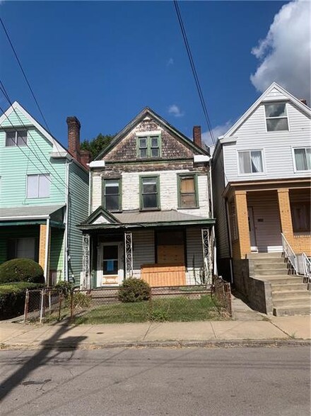 5345 Broad St, Pittsburgh, PA 15224