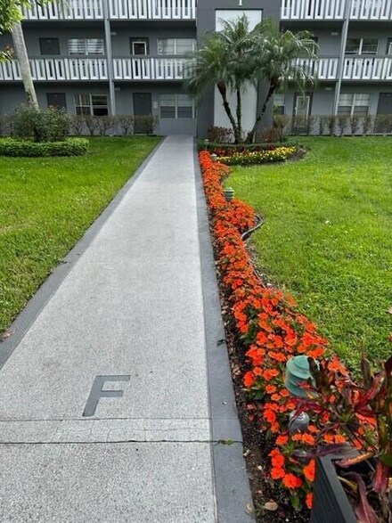232 Suffolk F Unit 232 F, Boca Raton, FL 33434