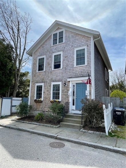 12 Callender Ave Unit 1, Newport, RI 02840