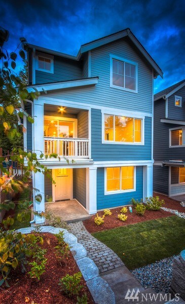 3212 SW Holly St, Seattle, WA 98126