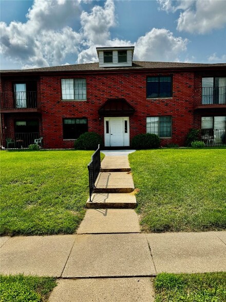 4561 Maureen Dr SE Unit 42, Cedar Rapids, IA 52403