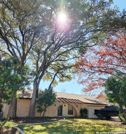 8226 Zodiac Dr, Universal City, TX 78148