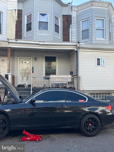 2118 S Shields St, Philadelphia, PA 19142