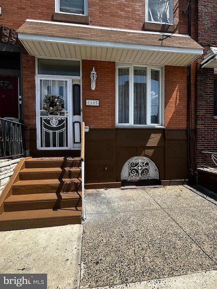 1605 Wolf St, Philadelphia, PA 19145