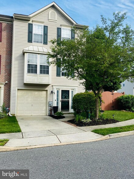 96 Millstream Rd, Pine Hill, NJ 08021