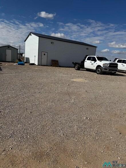 27 Acoma Rd, Carlsbad, NM 88220