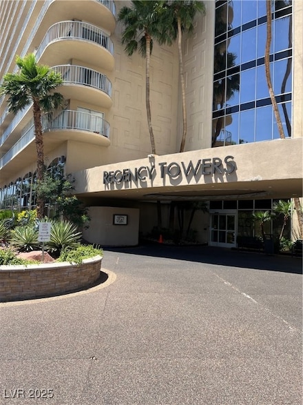 3111 Bel Air Dr Unit 22B, Las Vegas, NV 89109