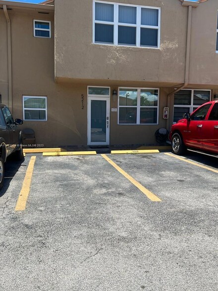 5212 W 26th Ave Unit 602, Hialeah, FL 33016