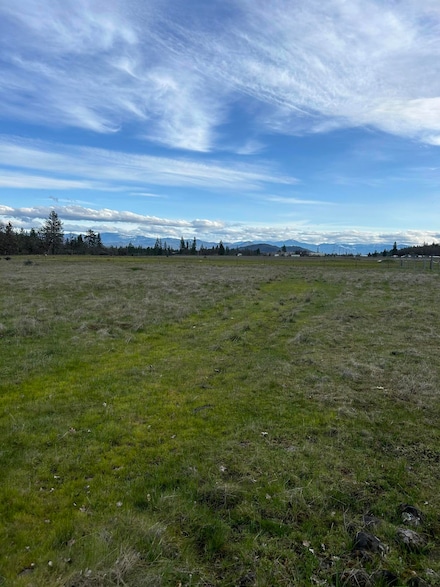 506 Greenleaf Dr, Eagle Point, OR 97524