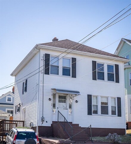 58 Dover St, Providence, RI 02908