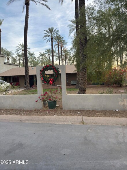 4307 E Sells Dr, Phoenix, AZ 85018