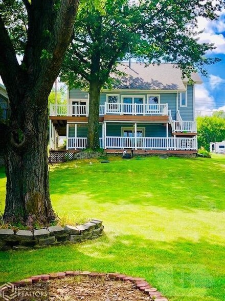360 Hillcrest Ridge, Montezuma, IA 50171