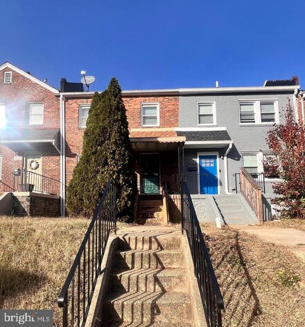 114 S Kossuth St, Baltimore, MD 21229