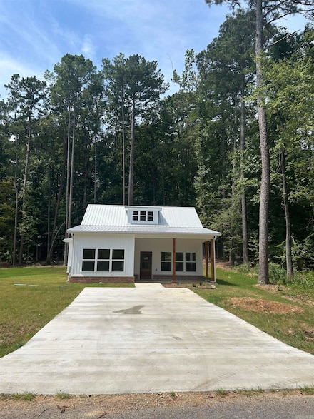 226 Scenic Dr, Hot Springs National Park, AR 71913