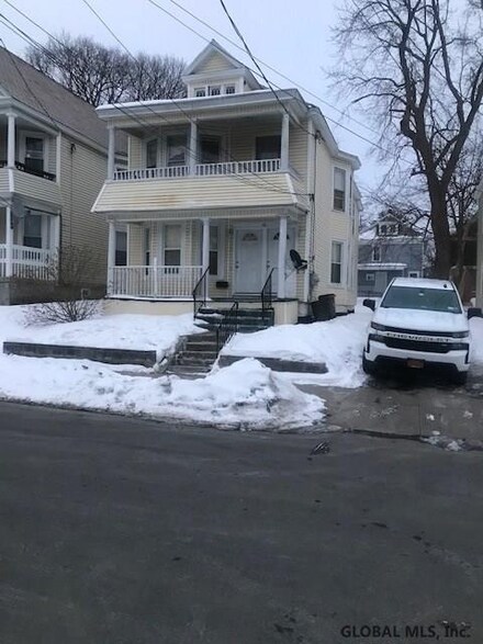 43 Columbia St, Schenectady, NY 12308
