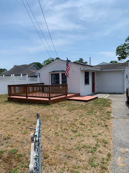 4 Columbia St, Wareham, MA 02571
