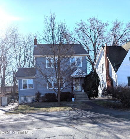 2 Woolard Ave, Albany, NY 12205
