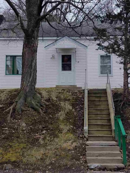 17 High St, Chatham, NY 12037