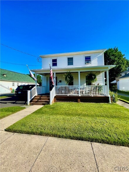 77 van Anden St, Auburn, NY 13021