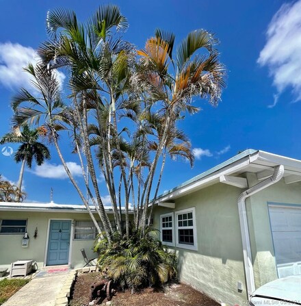 2425 Bimini Ln, Fort Lauderdale, FL 33312