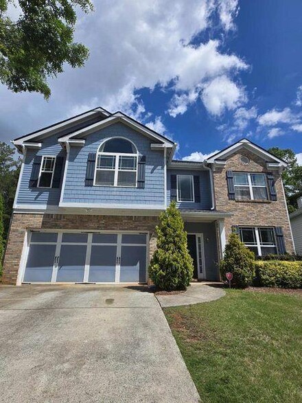 133 Parkway Dr, Fairburn, GA 30213
