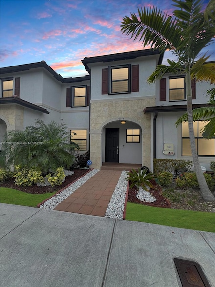 10598 W 32nd Ln, Hialeah, FL 33018