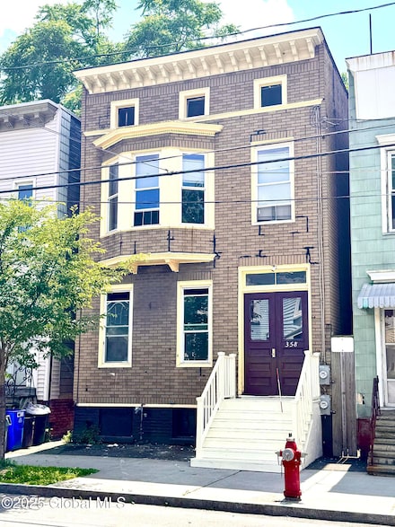 358 2nd St, Albany, NY 12206
