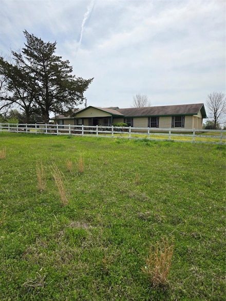 988 Cottonwood, Latexo, TX 75835