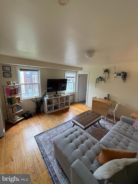 608 N 17th St Unit 3, Philadelphia, PA 19130