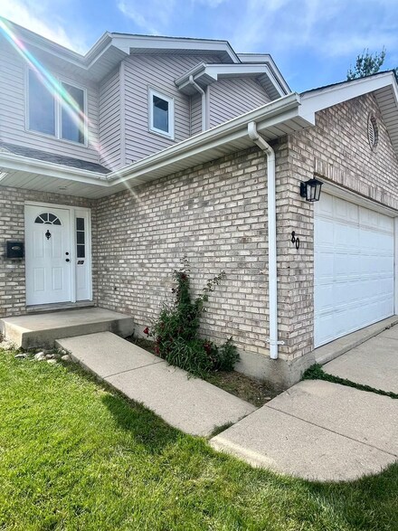 80 Westmore Meyers Rd, Lombard, IL 60148