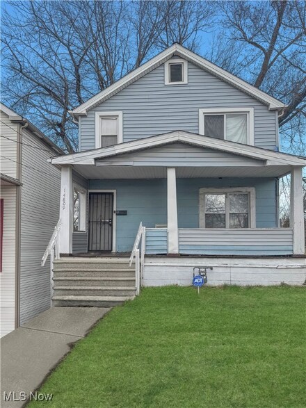 14809 Darwin Ave, Cleveland, OH 44110