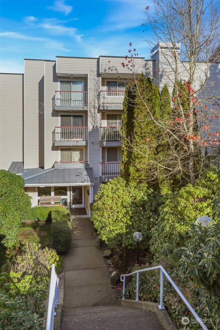 130 NE 95th St Unit A104, Seattle, WA 98115