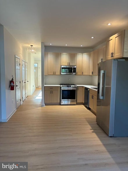 44 Reading Ave, Trenton, NJ 08618