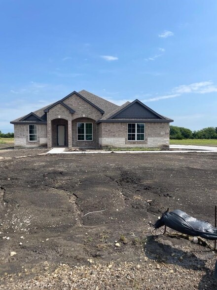 470 Brown Rd, Leonard, TX 75452