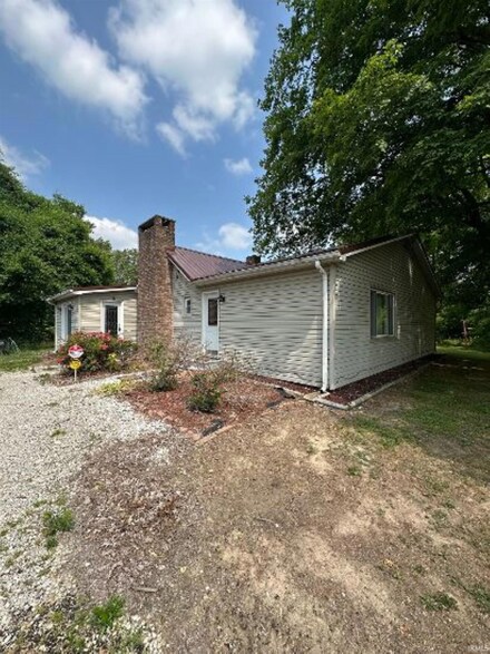 1831 N 1300 W, Linton, IN 47441