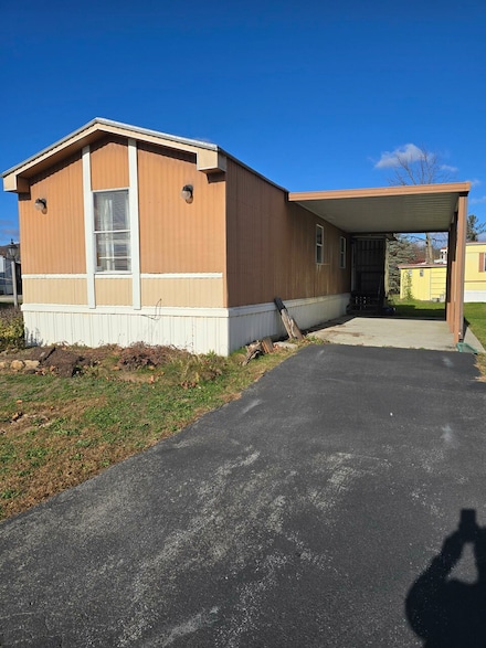 415 Orangewood Dr, Altoona, PA 16601