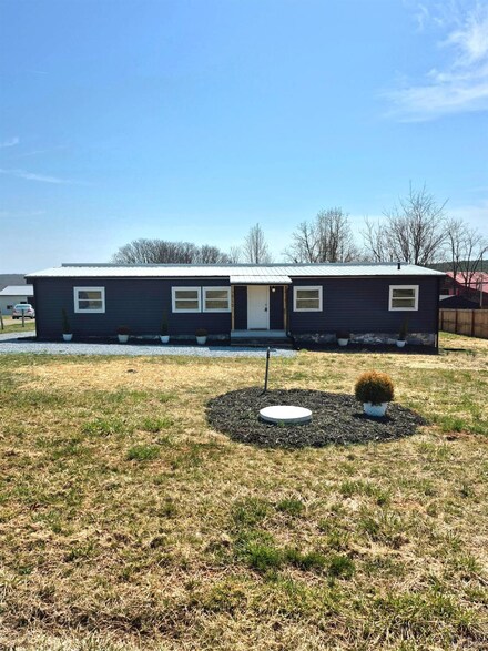 1510 Suburban Rd, Lynchburg, VA 24501
